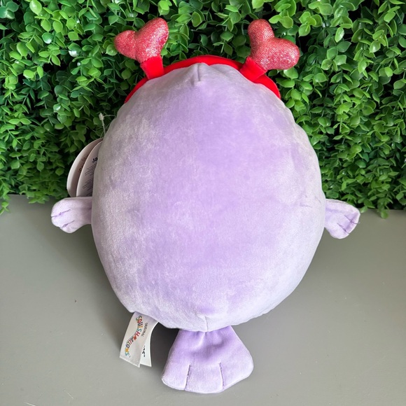 Marius the Manatee Squishmallows Valentines Edition 8" NWT - Picture 8 of 8